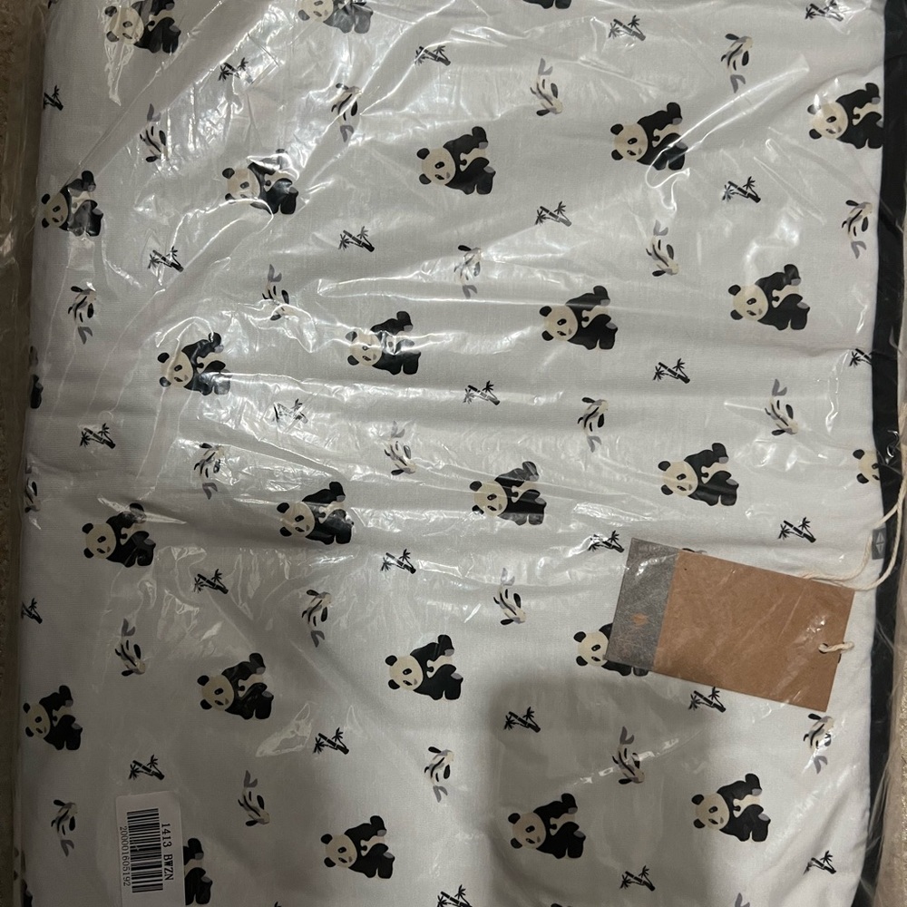 Kyte toddler blanket in zen